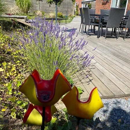 Hyggeligt Ved Glasvaerkstedet Pa Nordmors Holiday home Sejerslev